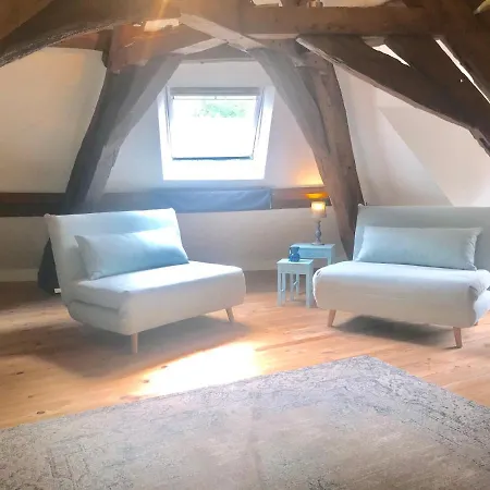 Le Moulin En Route Bed and Breakfast 4*