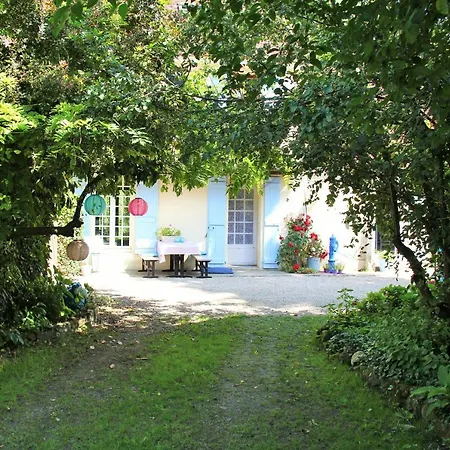 Nocleg ze śniadaniem Le Moulin En Route Bleves