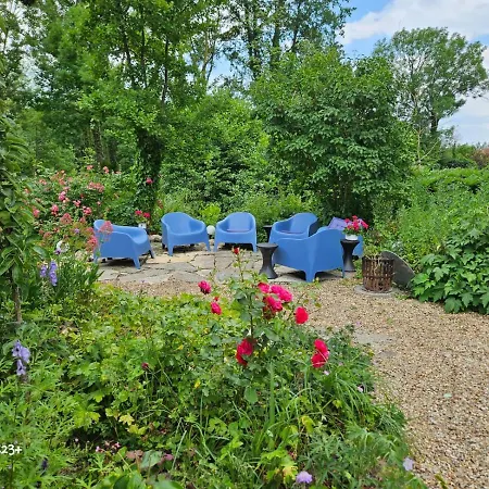 Le Moulin En Route Bed and Breakfast Bleves