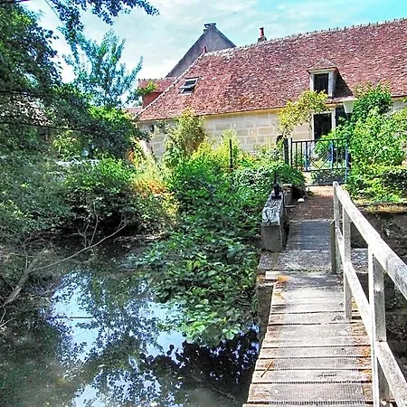 Le Moulin En Route Bed & Breakfast