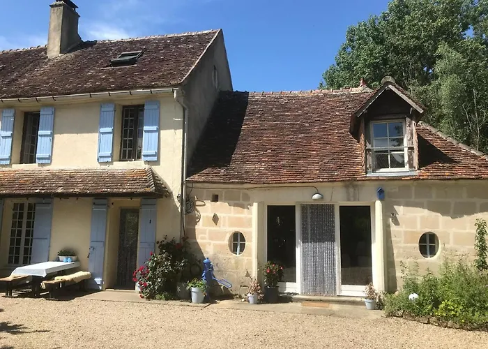 Le Moulin En Route Bed and breakfast Bleves